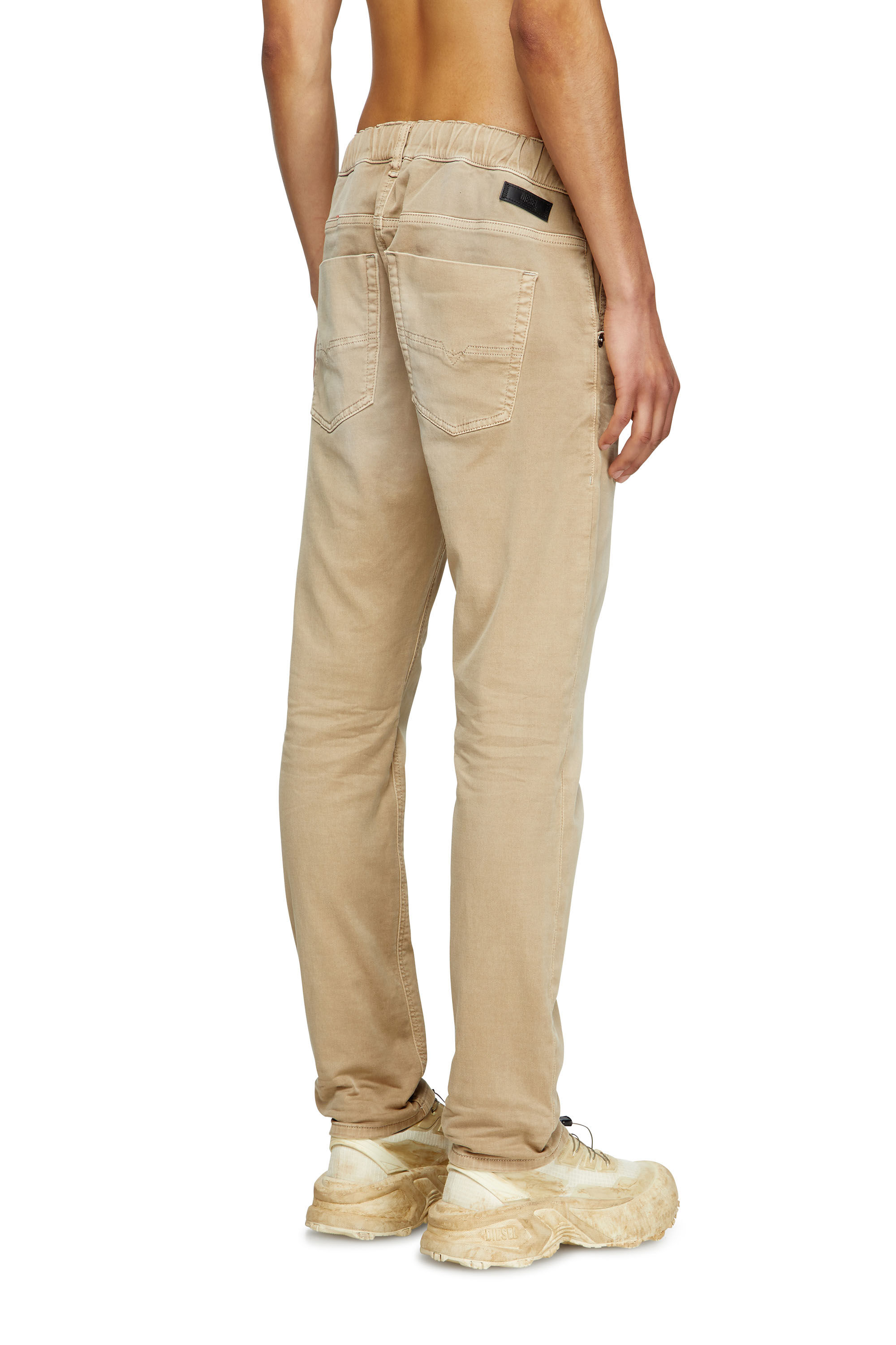 Diesel - Man's Regular 2032 D-Krooley Joggjeans® 0670M, Beige - 4